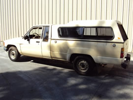 1987 TOYOTA PICK UP TRUCK XTRA CAB DLX MODEL 2.4L CARBURETOR MT 5 SPEED COLOR TAN Z14704