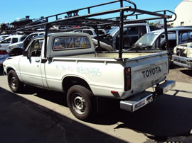 1981 TOYOTA PICK UP TRUCK REGULAR CAB 2.4L CARBURETOR MT 5SPEED 2WD COLOR WHITE Z13465