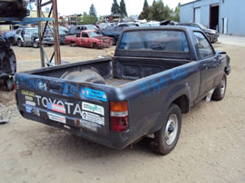 1991 TOYOTA PICK UP TRUCK STD MODEL REGULAR CAB SHORT BED 2.4L EFI MT 2WD COLOR GRAY Z14711