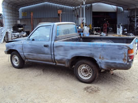 1991 TOYOTA PICK UP TRUCK STD MODEL REGULAR CAB SHORT BED 2.4L EFI MT 2WD COLOR GRAY Z14711