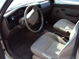 1995 TOYOTA TACOMA PICK UP REGULAR CAB SHORT BED DLX MODEL 2.4L DISTRIBUTOR MT 2WD COLOR GOLD Z14716
