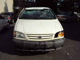 2002 TOYOTA SIENNA VAN CE MODEL 3.0L V6 AT FWD COLOR WHITE Z13482