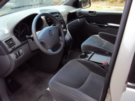 2005 TOYOTA SIENNA 5 DOOR LE MODEL 3.3L V6 AT FWD COLOR SILVER Z14722