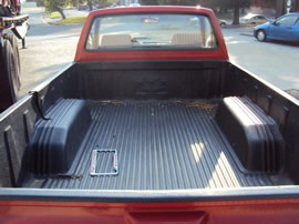 1987 TOYOTA PICK UP TRUCK REGULAR CAB STANDARD MODEL 2.4L CARBURETOR MT 5 SPEED 2WD COLOR RED Z13489