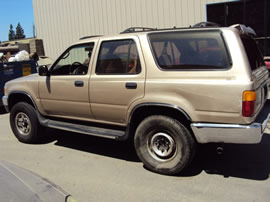 1995 TOYOTA 4RUNNER SR5 MODEL 3.0L V6 AT 4X4 COLOR GOLD Z13497