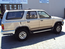 1995 TOYOTA 4RUNNER SR5 MODEL 3.0L V6 AT 4X4 COLOR GOLD Z13497