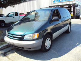 1998 TOYOTA SIENNA VAN XLE MODEL 3.0L V6 AT FWD COLOR GREEN Z13502