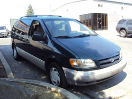 1998 TOYOTA SIENNA VAN XLE MODEL 3.0L V6 AT FWD COLOR GREEN Z13502