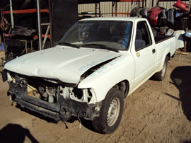 1993 TOYOTA PICK UP REGULAR CAB 2.4L FUEL INJECTION MT 5 SPEED 2WD COLOR WHITE Z14735