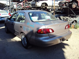 1999 TOYOTA COROLLA 4 DOOR SEDAN VE MODEL 1.8L AT 3 SPEED FWD COLOR PURPLE Z14734