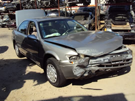 1998 TOYOTA CAMRY 4 DOOR SEDAN LE MODEL 2.2L FEDERAL  EMISSIONS AT FWD COLOR SILVER Z14736