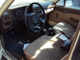 1985 TOYOTA PICK UP TRUCK XTRA CAB DLX MODEL 2.4L CARBURETOR MT 5 SPEED 2WD COLOR BEIGE Z14737