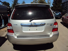 2007 TOYOTA HIGHLANDER HYBRID MODEL WITH THIRD ROW SEATS 3.3L V6 AT AWD COLOR SILVER Z13519