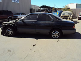 1994 LEXUS ES300 MODEL 4 DOOR SEDAN 3.0L V6 AT 2WD COLOR GREEN Z13521