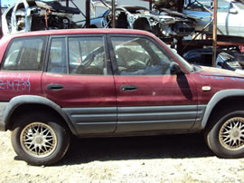 1997 TOYOTA RAV4 4 DOOR STD MODEL 2.0L MT 4WD COLOR RED Z14739