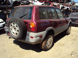 1997 TOYOTA RAV4 4 DOOR STD MODEL 2.0L MT 4WD COLOR RED Z14739