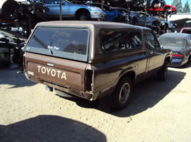 1983 TOYOTA PICK UP HI LUX REGULAR CAB SR5 MODEL 2.4L CARBURETOR MT 5 SPEED 2WD COLOR BROWN Z14745