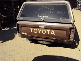 1983 TOYOTA PICK UP HI LUX REGULAR CAB SR5 MODEL 2.4L CARBURETOR MT 5 SPEED 2WD COLOR BROWN Z14745