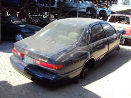 1998 TOYOTA CAMRY 4 DOOR SEDAN XLE MODEL 2.2L AT FWD COLOR BLUE Z14746