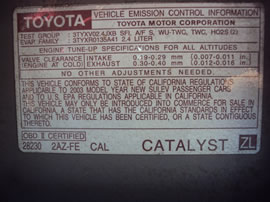 2003 TOYOTA CAMRY LE MODEL 4DOOR SEDAN 2.4L AT FWD COLOR GOLD Z14748