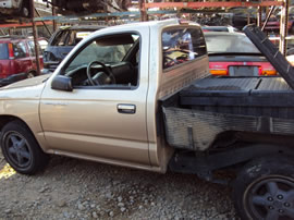 1997 TOYOTA TACOMA REGULAR CAB STD MODEL 2.4L MT 2WD COLOR GOLD Z14749