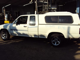 1993 TOYOTA PICK UP TRUCK XTRA CAB DLX MODEL 2.4L EFI MT 5 SPEED 2WD COLOR WHITE Z14760