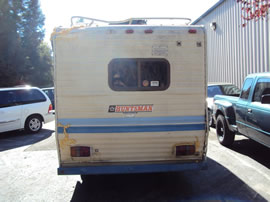 1985 TOYOTA PICK UP MOBILE HOME REGULAR CAB DLX MODEL 2.4L EFI AT 2WD COLOR WHITE Z13541