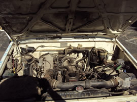 1985 TOYOTA PICK UP MOBILE HOME REGULAR CAB DLX MODEL 2.4L EFI AT 2WD COLOR WHITE Z13541