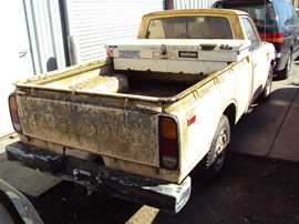 1973 TOYOTA PICK UP TRUCK REGULAR CAB STANDARD MODEL 2.0L MT 2WD COLOR BEIGE Z14775