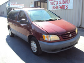 2001 TOYOTA SIENNA VAN 5 DOOR DUAL SLIDE SIDE DOORS LE MODEL 3.0L V6 AT FWD COLOR RED Z13546