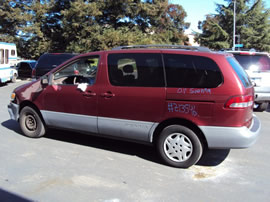 2001 TOYOTA SIENNA VAN 5 DOOR DUAL SLIDE SIDE DOORS LE MODEL 3.0L V6 AT FWD COLOR RED Z13546