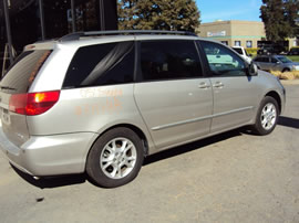 2005 TOYOTA SIENNA 5 DOOR XLE LIMITED MODEL 3.3L V6 AT FWD COLOR SILVER Z14788