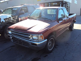 1991 TOYOTA PICK UP TRUCK XTRA CAB DELUXE MODEL 2.4L EFI AT 2WD COLOR RED Z13576