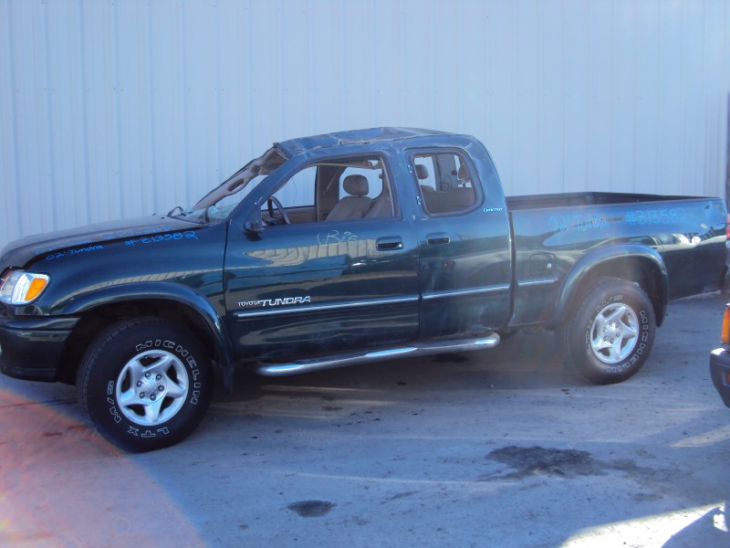 2002 TOYOTA TUNDRA 4 DOOR ACCESS CAB LIMITED MODEL 4.7L V8 AT 4X4 COLOR GREEN Z13582