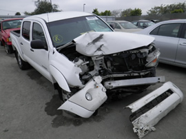2005 TOYOTA TACOMA 4 DOOR CREW CAB TRD SR5 4.0L AT 4X4 COLOR WHITE  STK Z12252