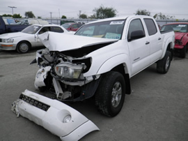 2005 TOYOTA TACOMA 4 DOOR CREW CAB TRD SR5 4.0L AT 4X4 COLOR WHITE  STK Z12252