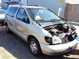 2000 TOYOTA SIENNA V6, AUTOMATIC TRANSMISSION, XLE LEATHER, COLOR- GOLD STK # Z10096