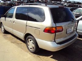 2000 TOYOTA SIENNA V6, AUTOMATIC TRANSMISSION, XLE LEATHER, COLOR- GOLD STK # Z10096