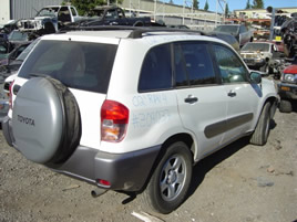2002 TOYOTA RAV4 4 CYL, AUTO TRANS, COLOR: WHITE STK:Z09037