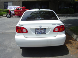 2004 Toyota corolla door white