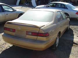 1997 TOYOTA CAMARY ENGINE: 2.2L AUTOMATIC COLOR: GOLD STK:Z09027