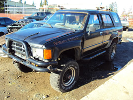 1984 TOYOTA 4 RUNNER, MANUAL TRANSMISSION, BLACK, STK:T09272