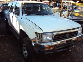 1996 TOYOTA 4 RUNNER ,V6, AUTO TRANSMISSION, WHITE, STK:T09262