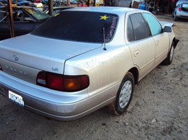 1996 TOYOTA CAMRY 2.2 4CYL, AUTOMATIC TRANSMISSION, STK # Z10076