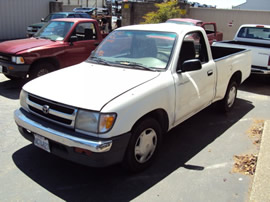 1999 TOYOTA TACOMA COLOR-WHITE , STK# T10300