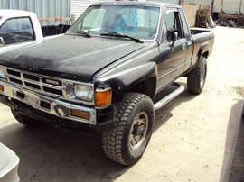 TOYOTA PICK UP TRUCK COLOR BLACK STK#T10316