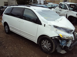2004 TOYOTA SIENNA LE, COLOR WHITE, STK # Z11152