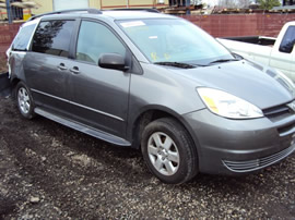 2005 TOYOTA SIENNA LE, COLOR GRAY, STK # Z11153