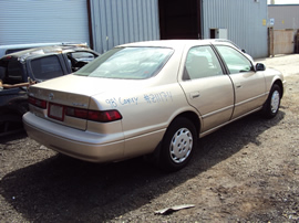 1998 TOYOTA CAMRY 2.2L ENGINE, AUTOMATIC TRANSMISSION, COLOR GOLD , STK # Z11174
