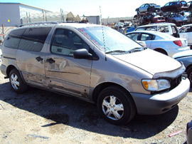 1998 TOYOTA SIENNA, COLOR BROWN, STK # Z11195